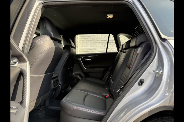 Toyota RAV4 2.5 Plug-in Hybrid AWD Bi-Tone Plus | Trekhaak | Memory | CarPlay | ACC | Camera | 19 inch