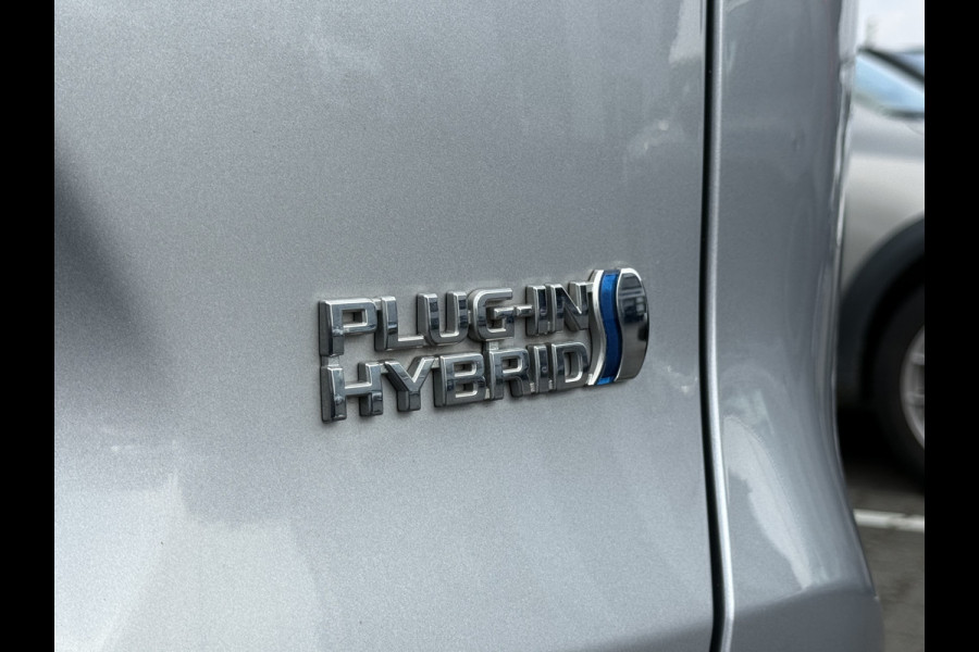 Toyota RAV4 2.5 Plug-in Hybrid AWD Bi-Tone Plus | Trekhaak | Memory | CarPlay | ACC | Camera | 19 inch