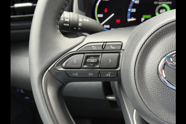 Toyota Yaris Cross 1.5 Hybrid Dynamic | CarPlay | ACC | Camera | LED | DAB | 17 inch