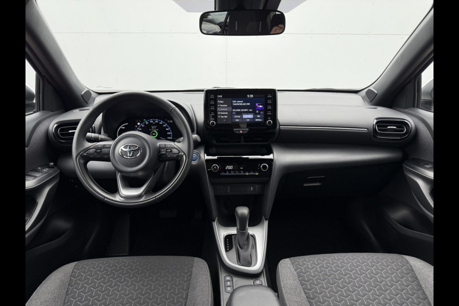 Toyota Yaris Cross 1.5 Hybrid Dynamic | CarPlay | ACC | Camera | LED | DAB | 17 inch