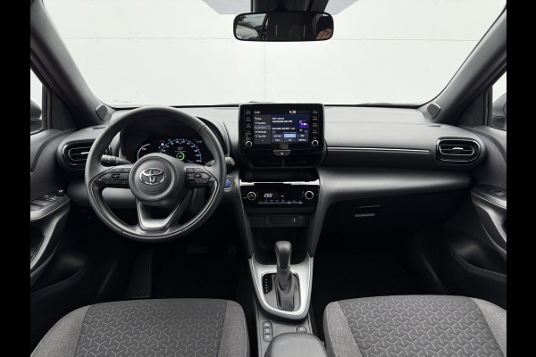 Toyota Yaris Cross 1.5 Hybrid Dynamic | CarPlay | ACC | Camera | LED | DAB | 17 inch