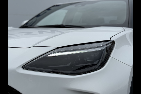 Toyota Yaris Cross 1.5 Hybrid Dynamic | CarPlay | ACC | Camera | LED | DAB | 17 inch