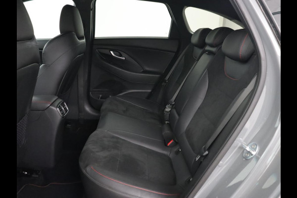Hyundai i30 1.5 T-GDi MHEV N Line | Trekhaak | Sportstoelen | Stoelverwarming | Full LED | Carplay | Camera | Leder/Alcantara | Memory | Keyless | Climate control