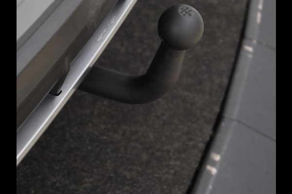 Hyundai i30 1.5 T-GDi MHEV N Line | Trekhaak | Sportstoelen | Stoelverwarming | Full LED | Carplay | Camera | Leder/Alcantara | Memory | Keyless | Climate control