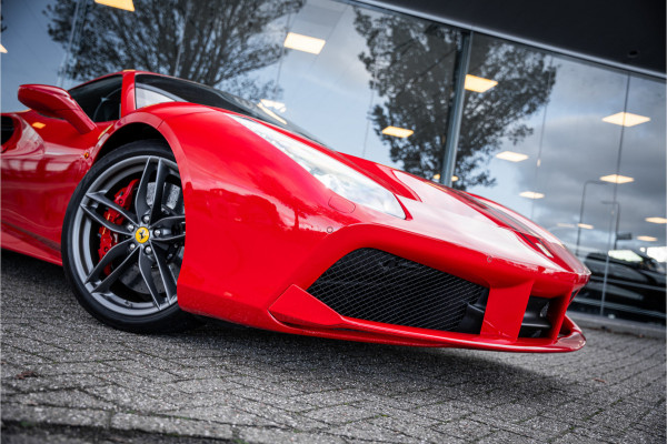 Ferrari 488 3.9 Spider HELE ** NL geleverd ** Atelier ** Carbon ** Titanium Exhaust ** 360 Camera ** Scuderia Shields ** NAP!