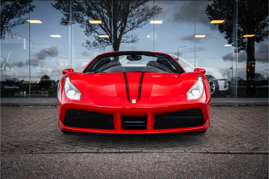 Ferrari 488 3.9 Spider HELE ** NL geleverd ** Atelier ** Carbon ** Titanium Exhaust ** 360 Camera ** Scuderia Shields ** NAP!