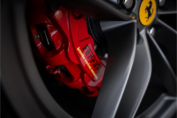 Ferrari 488 3.9 Spider HELE ** NL geleverd ** Atelier ** Carbon ** Titanium Exhaust ** 360 Camera ** Scuderia Shields ** NAP!