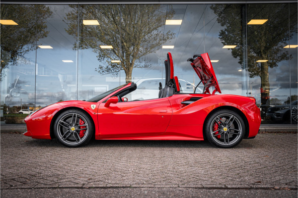 Ferrari 488 3.9 Spider HELE ** NL geleverd ** Atelier ** Carbon ** Titanium Exhaust ** 360 Camera ** Scuderia Shields ** NAP!