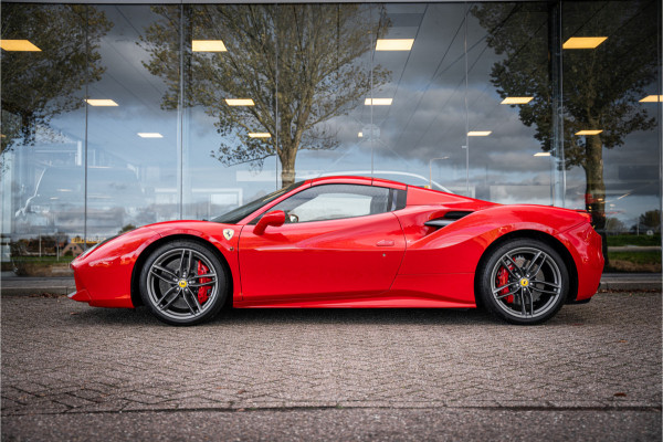 Ferrari 488 3.9 Spider HELE ** NL geleverd ** Atelier ** Carbon ** Titanium Exhaust ** 360 Camera ** Scuderia Shields ** NAP!