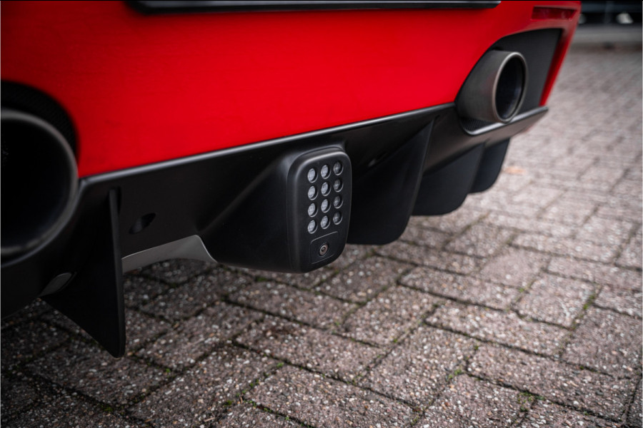 Ferrari 488 3.9 Spider HELE ** NL geleverd ** Atelier ** Carbon ** Titanium Exhaust ** 360 Camera ** Scuderia Shields ** NAP!