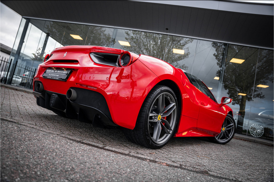 Ferrari 488 3.9 Spider HELE ** NL geleverd ** Atelier ** Carbon ** Titanium Exhaust ** 360 Camera ** Scuderia Shields ** NAP!