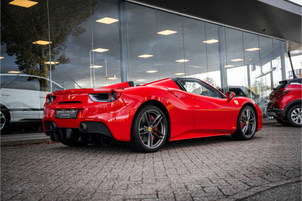 Ferrari 488 3.9 Spider HELE ** NL geleverd ** Atelier ** Carbon ** Titanium Exhaust ** 360 Camera ** Scuderia Shields ** NAP!