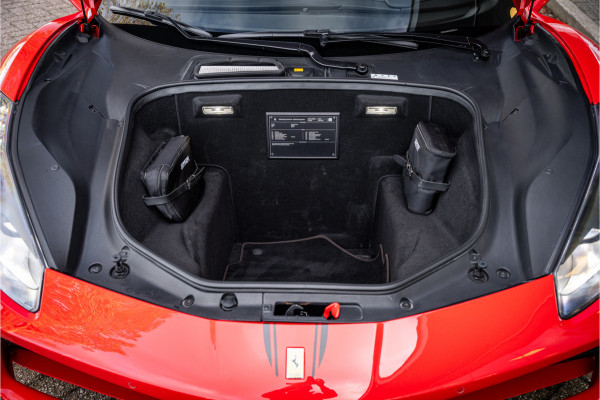 Ferrari 488 3.9 Spider HELE ** NL geleverd ** Atelier ** Carbon ** Titanium Exhaust ** 360 Camera ** Scuderia Shields ** NAP!