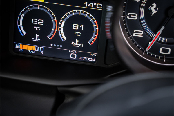 Ferrari 488 3.9 Spider HELE ** NL geleverd ** Atelier ** Carbon ** Titanium Exhaust ** 360 Camera ** Scuderia Shields ** NAP!