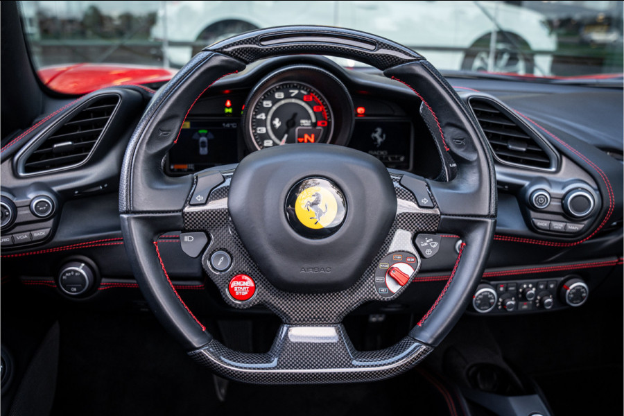 Ferrari 488 3.9 Spider HELE ** NL geleverd ** Atelier ** Carbon ** Titanium Exhaust ** 360 Camera ** Scuderia Shields ** NAP!