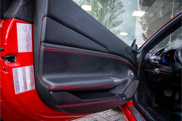 Ferrari 488 3.9 Spider HELE ** NL geleverd ** Atelier ** Carbon ** Titanium Exhaust ** 360 Camera ** Scuderia Shields ** NAP!