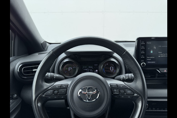 Toyota Yaris 1.5 Hybrid Executive | Trekhaak | CarPlay | ACC | Camera | LED | Keyless