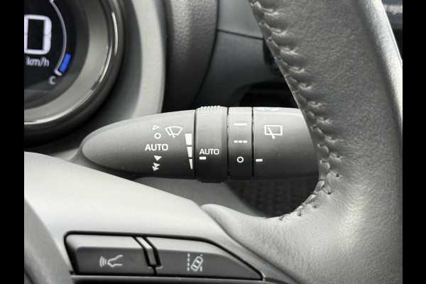 Toyota Yaris 1.5 Hybrid Executive | Trekhaak | CarPlay | ACC | Camera | LED | Keyless