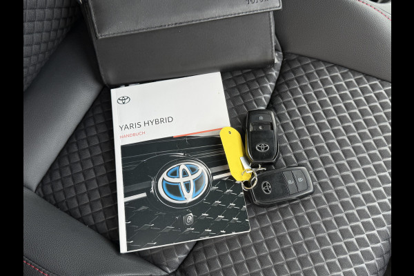 Toyota Yaris 1.5 Hybrid Executive | Trekhaak | CarPlay | ACC | Camera | LED | Keyless