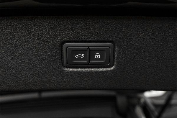 Audi Q7 55 TFSI e Quattro Pro Line Advanced S-Line Bose HUD Trekhaak Zwart Optiek