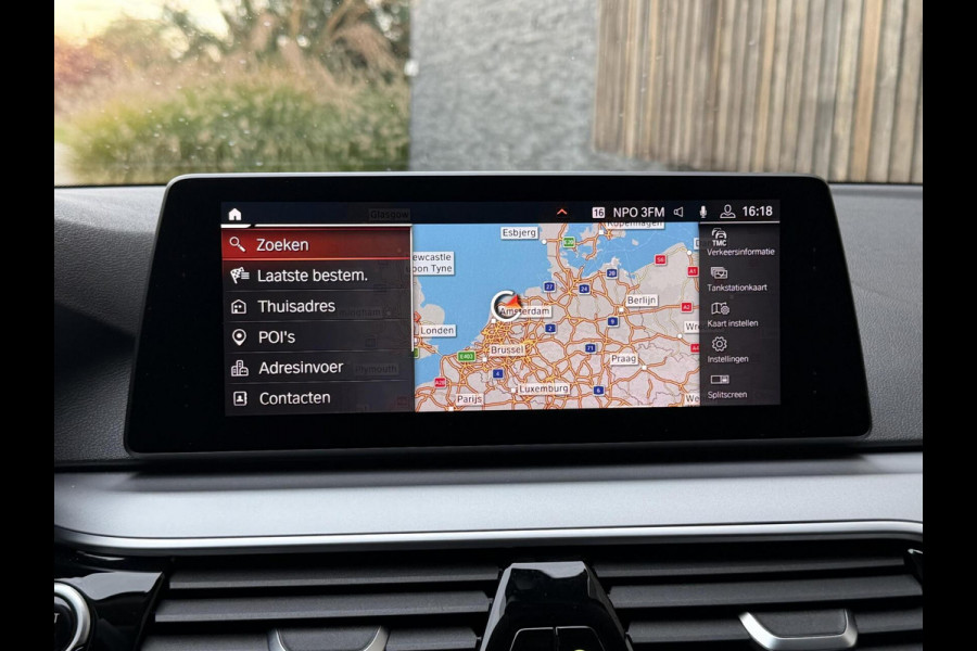 BMW 5 Serie Touring 520i High Executive Automaat | Apple CarPlay | Leren bekleding | Stoelverwarming | LED verlichting | Comfortstoelen met