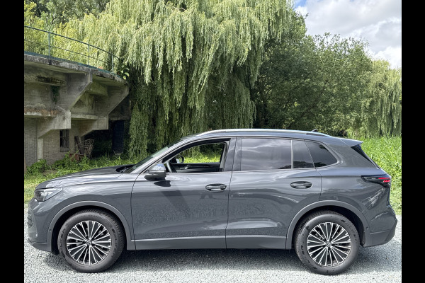 Volkswagen Tiguan 1.5 eTSI DSG LIFE EDITION TREKHAAK/NAVI/CAMERA/IQ-LIGHT