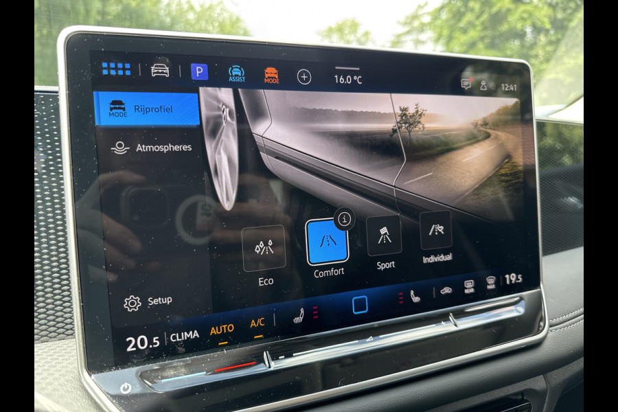 Volkswagen Tiguan 1.5 eTSI DSG LIFE EDITION TREKHAAK/NAVI/CAMERA/IQ-LIGHT