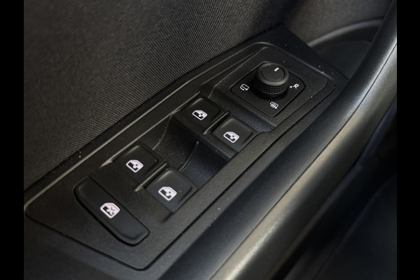 Volkswagen T-Roc TSI 115PK LIFE NAVI/PDC/CARPLAY