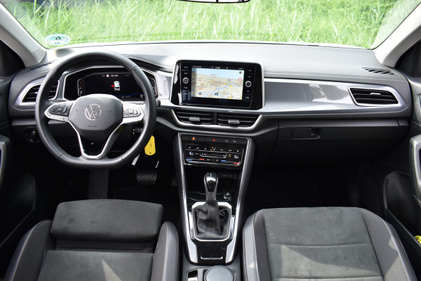 Volkswagen T-Roc 1.5 TSI DSG 150PK STYLE VIRTUAL/IQ-LIGHT/TREKHAAK