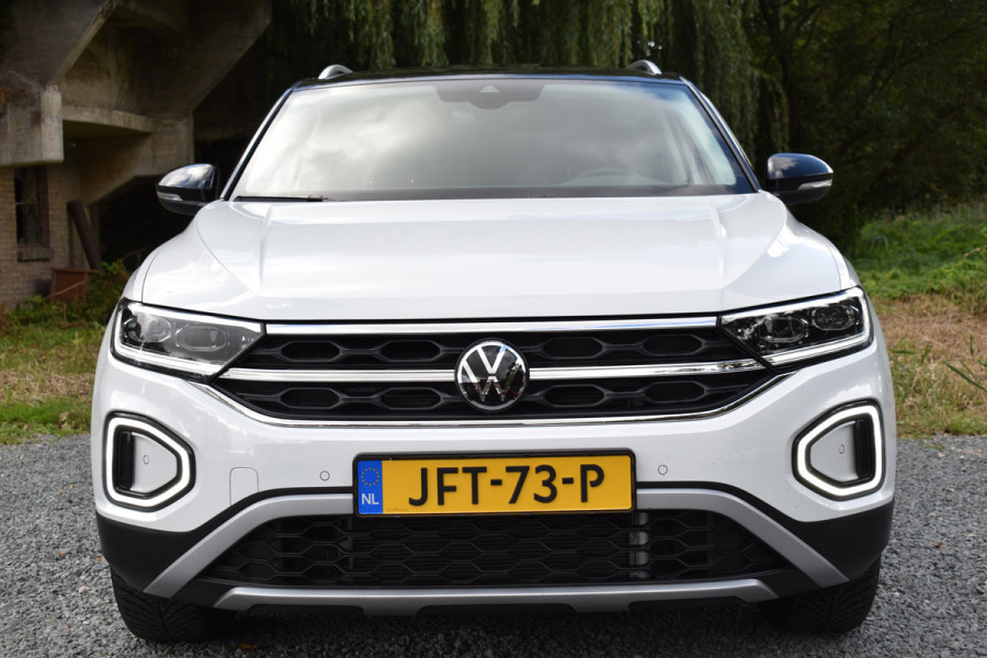 Volkswagen T-Roc 1.5 TSI DSG 150PK STYLE VIRTUAL/IQ-LIGHT/TREKHAAK