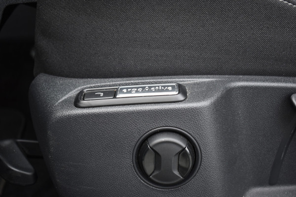 Volkswagen T-Roc 1.5 TSI DSG 150PK STYLE VIRTUAL/IQ-LIGHT/TREKHAAK