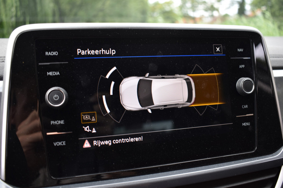 Volkswagen T-Roc 1.5 TSI DSG 150PK STYLE VIRTUAL/IQ-LIGHT/TREKHAAK