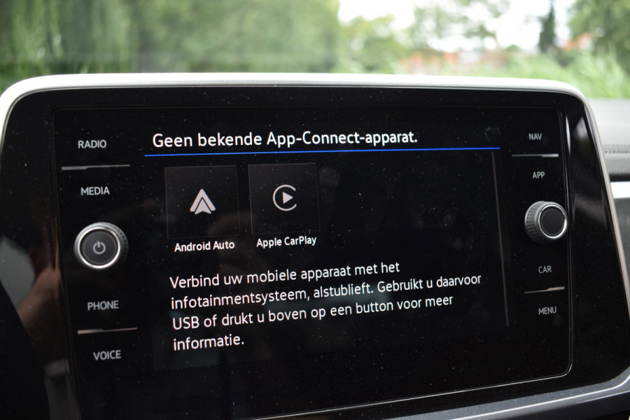 Volkswagen T-Roc 1.5 TSI DSG 150PK STYLE VIRTUAL/IQ-LIGHT/TREKHAAK