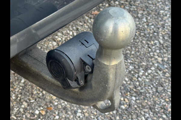 BMW 3 Serie Touring 330e M sport individual, dravitgrau, panodak,laser led, elec bedienbare trekhaak, vol opties, nl auto met nap