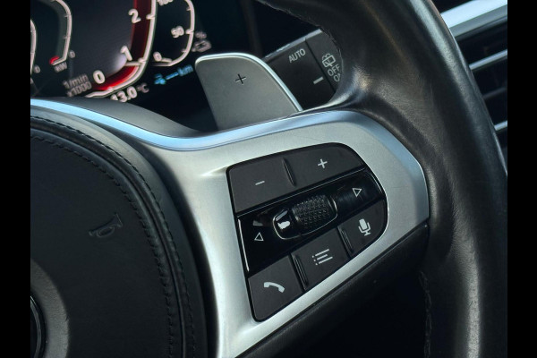 BMW 3 Serie Touring 330e M sport individual, dravitgrau, panodak,laser led, elec bedienbare trekhaak, vol opties, nl auto met nap