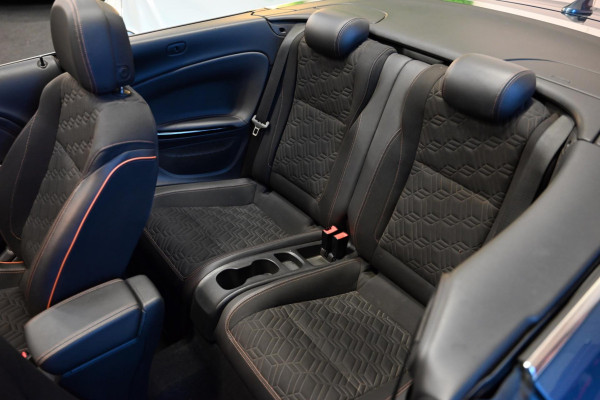 Opel Cascada 1.4 Turbo ecoFLEX Innovation - Navigatie - Bluetooth - Cruise Control - Opel Cascada 1.4 Turbo ecoFLEX Innovation - Navigatie - Bluetooth - Cruise Control -