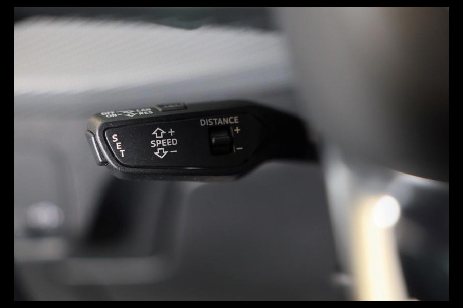 Audi Q2 35 TFSI Edition ONE / AUT / ACC / Open Panoramadak / Virtual Cockpit / Lane Assist / Leder / Navi / Camera / Led / 19 Inch Audi Q2 35 TFSI Edition ONE / AUT / ACC / Open Panoramadak / Virtual Cockpit / Lane Assist / Leder / Navi / Camera / Led / 19 Inch