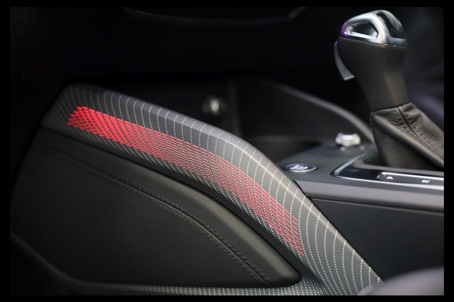 Audi Q2 35 TFSI Edition ONE / AUT / ACC / Open Panoramadak / Virtual Cockpit / Lane Assist / Leder / Navi / Camera / Led / 19 Inch Audi Q2 35 TFSI Edition ONE / AUT / ACC / Open Panoramadak / Virtual Cockpit / Lane Assist / Leder / Navi / Camera / Led / 19 Inch