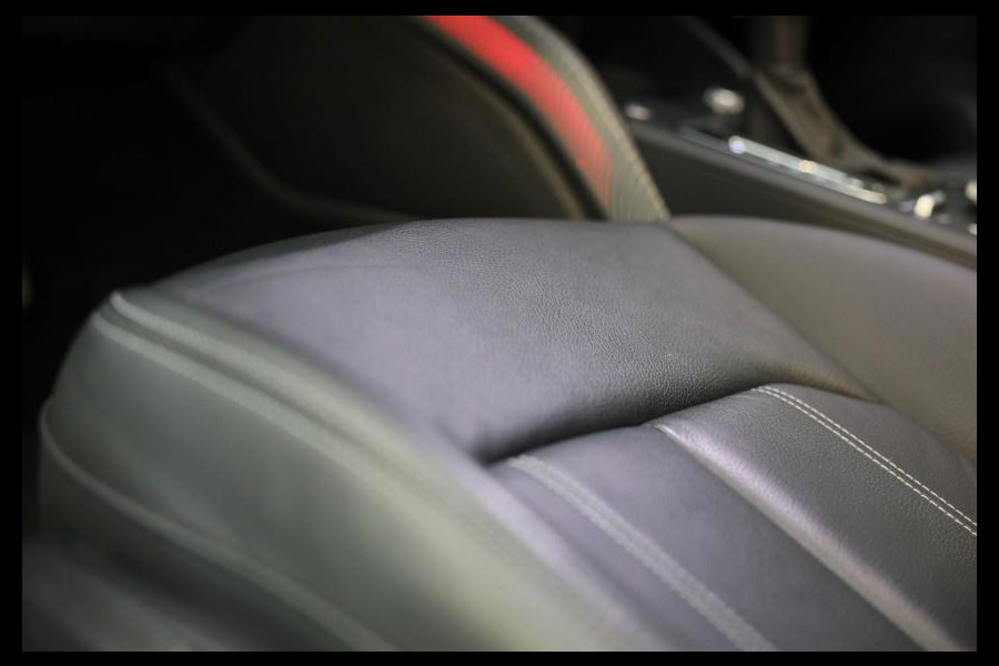 Audi Q2 35 TFSI Edition ONE / AUT / ACC / Open Panoramadak / Virtual Cockpit / Lane Assist / Leder / Navi / Camera / Led / 19 Inch Audi Q2 35 TFSI Edition ONE / AUT / ACC / Open Panoramadak / Virtual Cockpit / Lane Assist / Leder / Navi / Camera / Led / 19 Inch