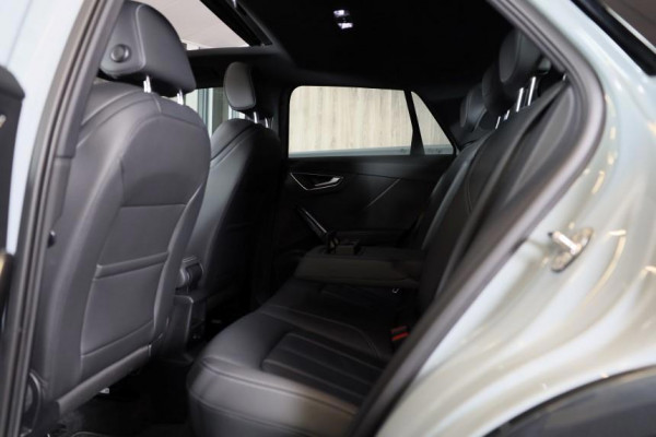 Audi Q2 35 TFSI Edition ONE / AUT / ACC / Open Panoramadak / Virtual Cockpit / Lane Assist / Leder / Navi / Camera / Led / 19 Inch Audi Q2 35 TFSI Edition ONE / AUT / ACC / Open Panoramadak / Virtual Cockpit / Lane Assist / Leder / Navi / Camera / Led / 19 Inch