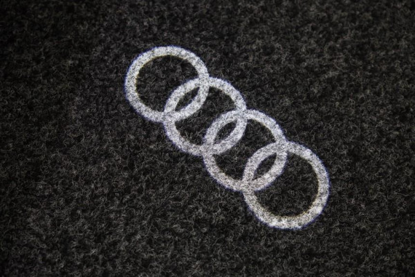 Audi Q2 35 TFSI Edition ONE / AUT / ACC / Open Panoramadak / Virtual Cockpit / Lane Assist / Leder / Navi / Camera / Led / 19 Inch Audi Q2 35 TFSI Edition ONE / AUT / ACC / Open Panoramadak / Virtual Cockpit / Lane Assist / Leder / Navi / Camera / Led / 19 Inch