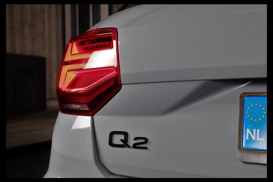 Audi Q2 35 TFSI Edition ONE / AUT / ACC / Open Panoramadak / Virtual Cockpit / Lane Assist / Leder / Navi / Camera / Led / 19 Inch Audi Q2 35 TFSI Edition ONE / AUT / ACC / Open Panoramadak / Virtual Cockpit / Lane Assist / Leder / Navi / Camera / Led / 19 Inch