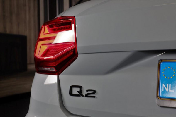 Audi Q2 35 TFSI Edition ONE / AUT / ACC / Open Panoramadak / Virtual Cockpit / Lane Assist / Leder / Navi / Camera / Led / 19 Inch Audi Q2 35 TFSI Edition ONE / AUT / ACC / Open Panoramadak / Virtual Cockpit / Lane Assist / Leder / Navi / Camera / Led / 19 Inch