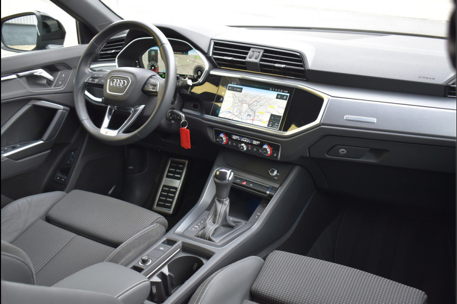 Audi Q3 Sportback 45 TFSI e S-Line 245 Pk Leder Memory Sfeer Navi Matrix 20 Inch Black