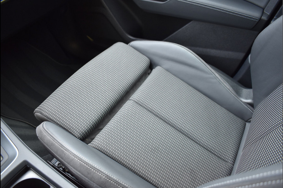 Audi Q3 Sportback 45 TFSI e S-Line 245 Pk Leder Memory Sfeer Navi Matrix 20 Inch Black