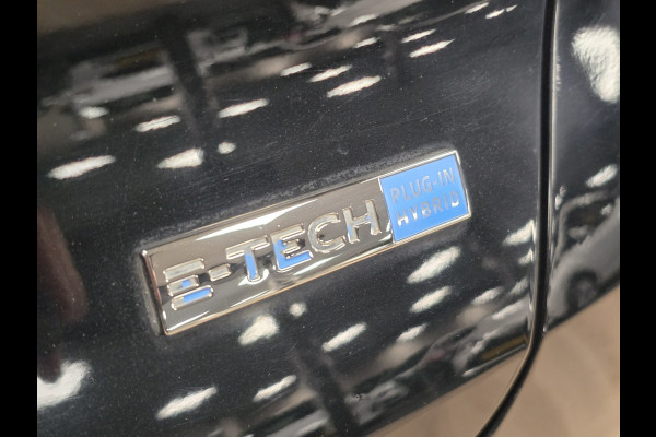 Renault Captur 1.6 E-Tech Plug-in Hybrid 160 Intens CAMERA PARKEERSENSOREN VOOR EN ACHTER STOELVERWARMING CRUISE CONTROL NAVI