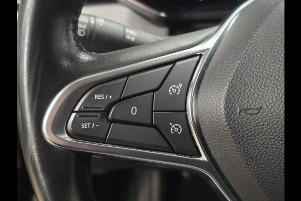 Renault Captur 1.6 E-Tech Plug-in Hybrid 160 Intens CAMERA PARKEERSENSOREN VOOR EN ACHTER STOELVERWARMING CRUISE CONTROL NAVI