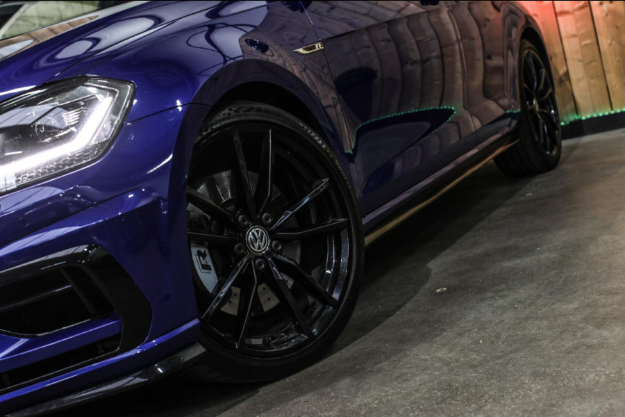 Volkswagen Golf 2.0 TSI 4Motion R *Akra*Pano*DCC*Dynaudio*Camera*