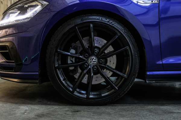 Volkswagen Golf 2.0 TSI 4Motion R *Akra*Pano*DCC*Dynaudio*Camera*