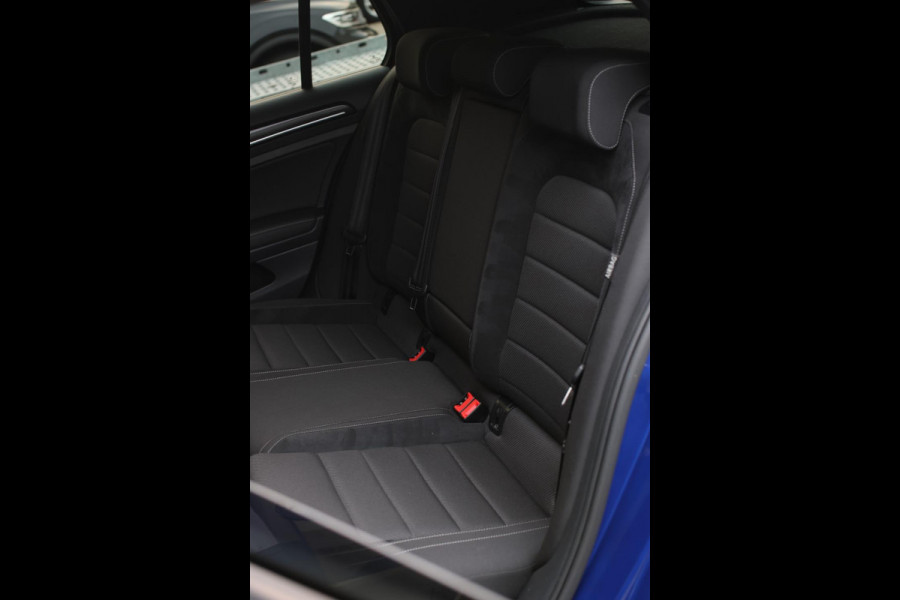 Volkswagen Golf 2.0 TSI 4Motion R *Akra*Pano*DCC*Dynaudio*Camera*